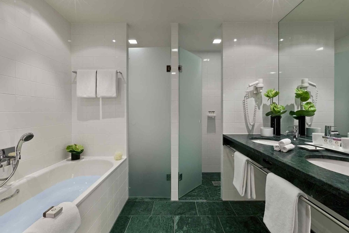 Imagen de la habitación del Hotel Dorint Kurfürstendamm Berlin. Foto 11