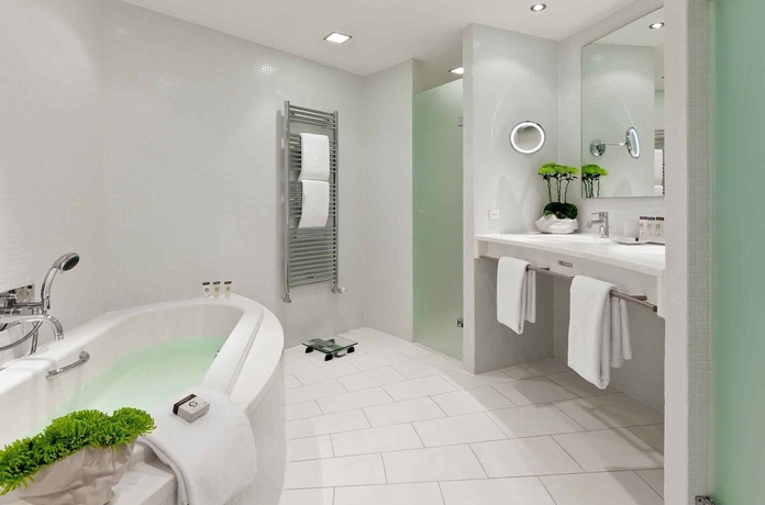 Imagen de la habitación del Hotel Dorint Kurfürstendamm Berlin. Foto 13