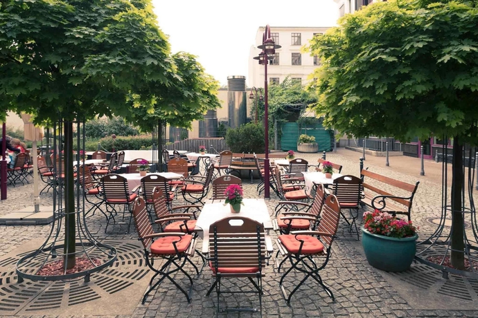 Imagen del bar/restaurante del Hotel Dorint Leipzig. Foto 8