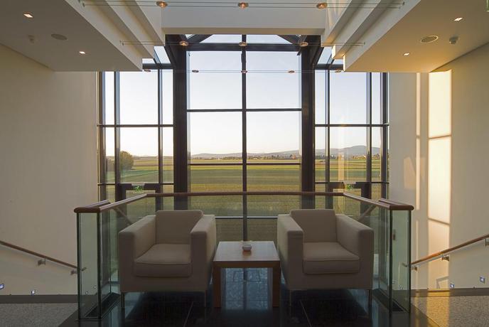 Imagen de los interiores del Hotel Dorint Main Taunus Zentrum Frankfurt/sulzbach. Foto 7