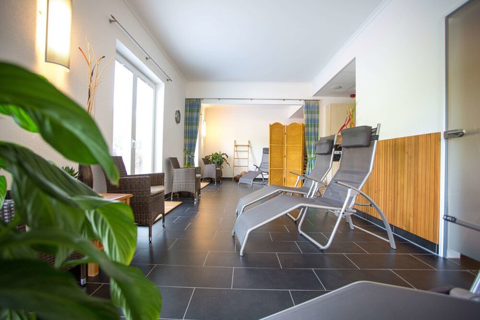 Imagen de la piscina del Hotel Dorint Parkhotel Siegen. Foto 19