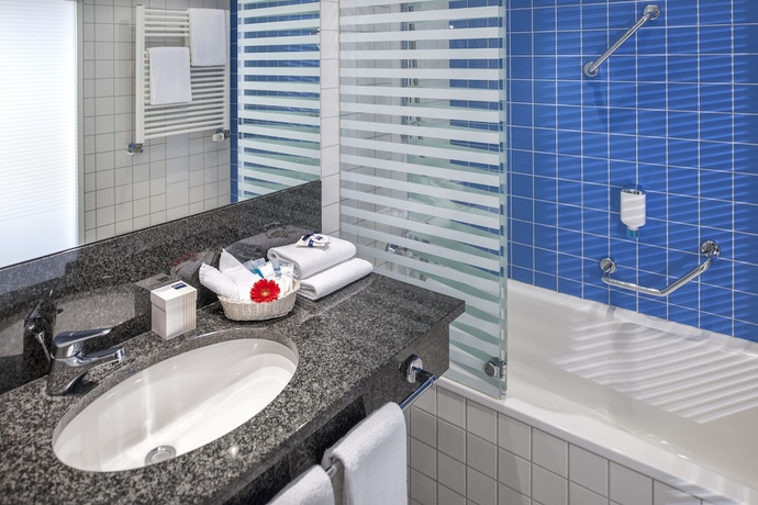 Imagen de la habitación del Hotel Dorint Potsdam. Foto 6