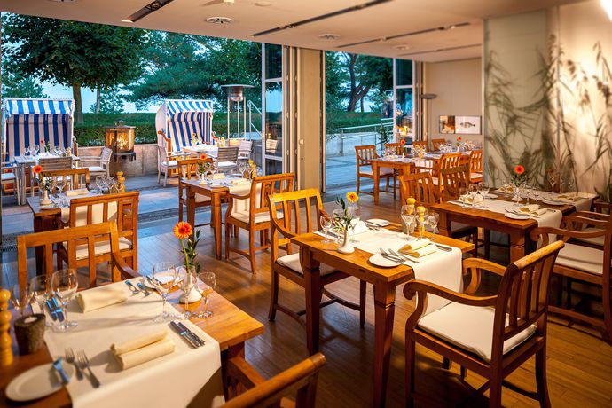 Imagen del bar/restaurante del Hotel Dorint Strandhotel Binz/rügen. Foto 7