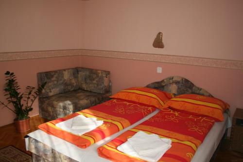 Imagen de la habitación del Hotel Doris, Siofok. Foto 5