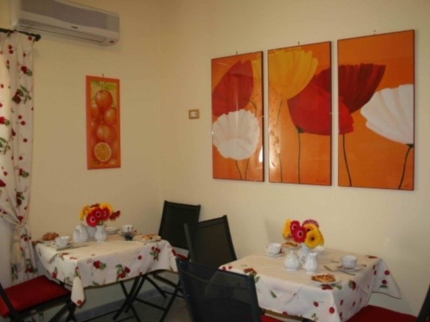 Imagen general del Hotel D'orleans. Foto 2