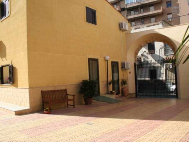 Imagen general del Hotel D'orleans. Foto 4