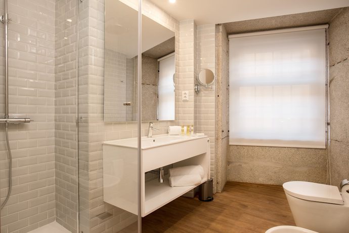 Imagen de la habitación del Hotel Dorma Almada Porto. Foto 15