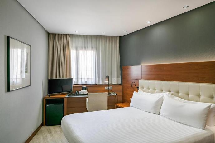 Imagen de la habitación del Hotel Dorma Coliseum. Foto 7