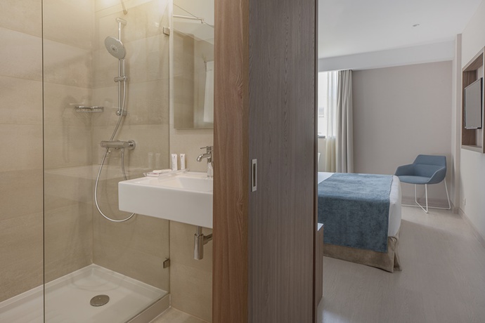 Imagen de la habitación del Hotel Dorma Saldanha. Foto 9