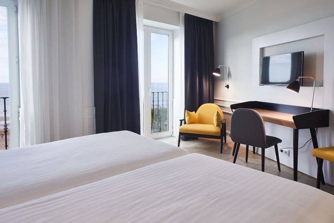 Imagen de la habitación del Hotel Dorma Sardinero. Foto 7