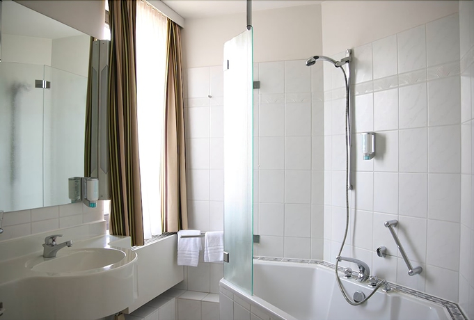 Imagen de la habitación del Hotel Dormero Düsseldorf. Foto 6