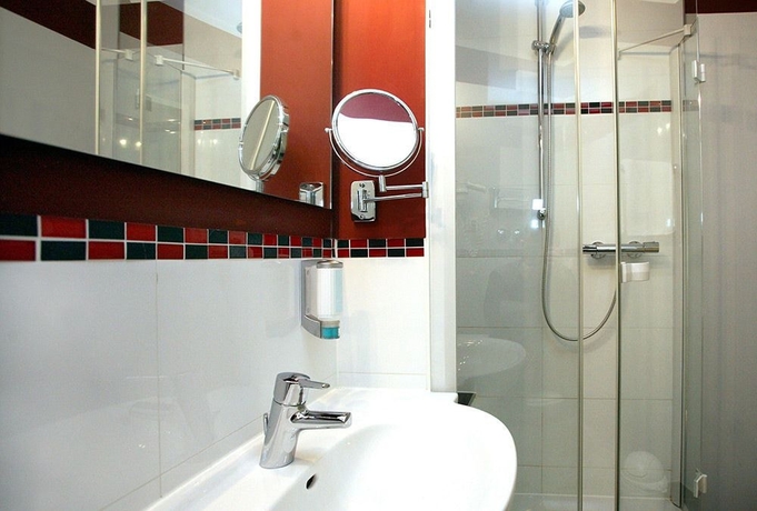 Imagen de la habitación del Hotel Dormero Düsseldorf. Foto 12