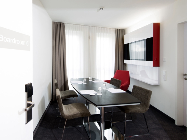 Imagen de los interiores del Hotel Dormero Frankfurt Messe. Foto 13