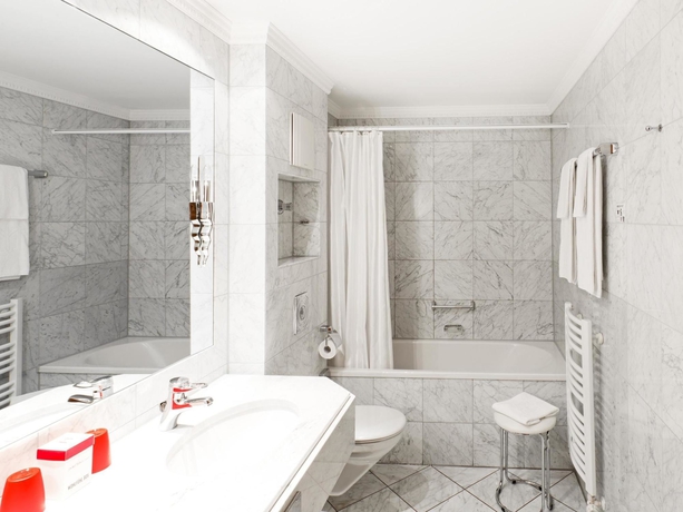 Imagen de la habitación del Hotel Dormero Halle. Foto 4