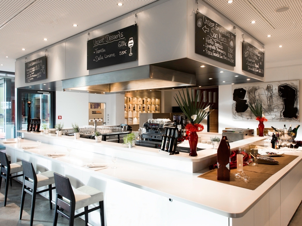 Imagen del bar/restaurante del Hotel Dormero Hannover. Foto 5