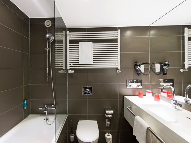 Imagen de la habitación del Hotel Dormero Hannover. Foto 11