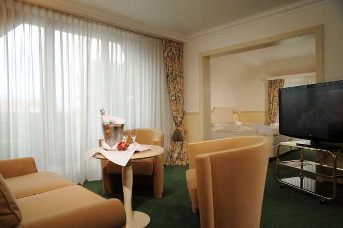 Imagen de los interiores del Hotel Dormero Meerbusch. Foto 4