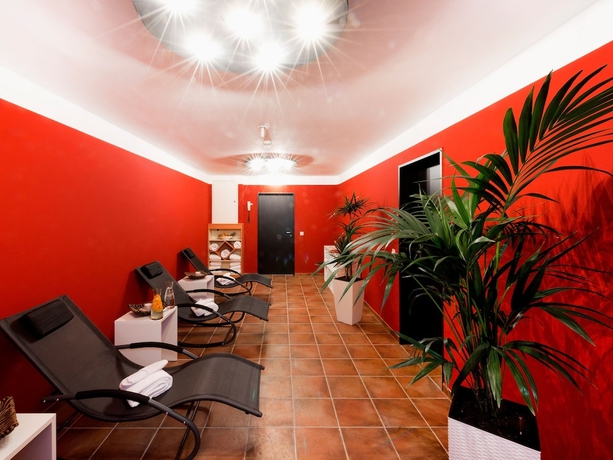 Imagen de la piscina del Hotel Dormero Passau. Foto 19