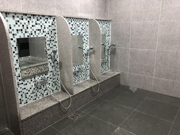 Imagen de la piscina del Hotel Dormy Inn EXPRESS SEOUL Insadong. Foto 17