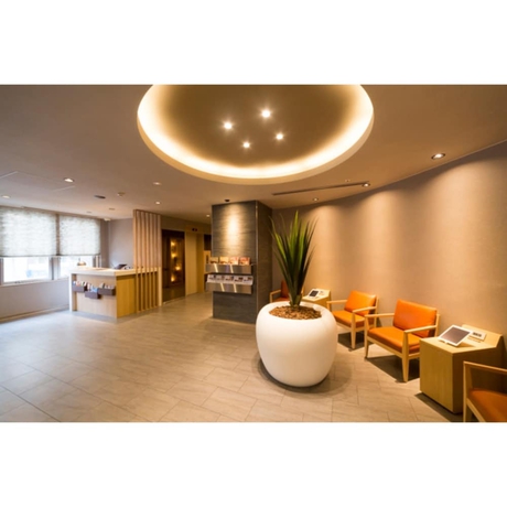 Imagen de los interiores del Hotel Dormy Inn Hatchobori Tokyo. Foto 17