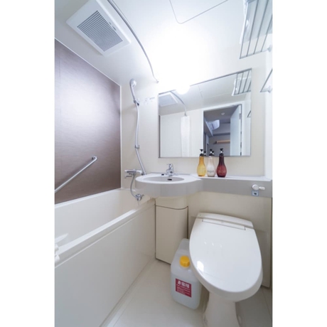 Imagen de la habitación del Hotel Dormy Inn Hatchobori Tokyo. Foto 15