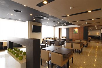 Imagen de los exteriores del Hotel Dormy Inn Hirosaki Natural Hot Spring. Foto 9