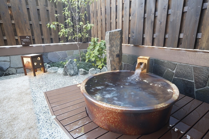 Imagen de la piscina del Hotel Dormy Inn Kofu Marunouchi. Foto 18