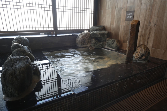 Imagen de la piscina del Hotel Dormy Inn Kofu Marunouchi. Foto 19