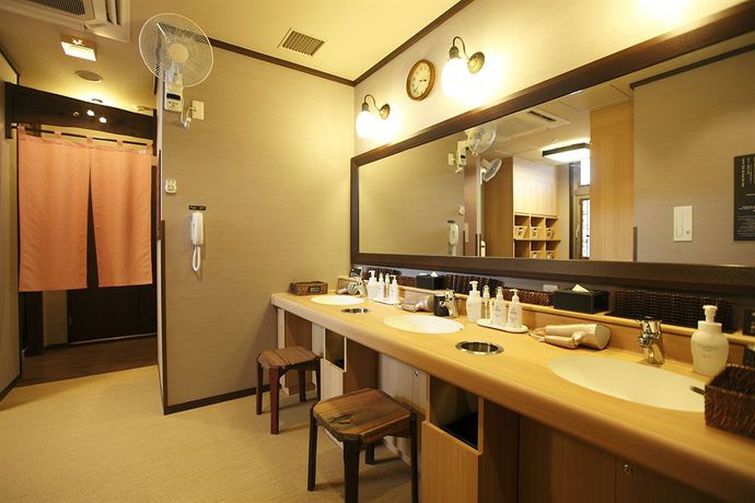 Imagen de los interiores del Hotel Dormy Inn Premium Wakayama Natural Hot Spring. Foto 17