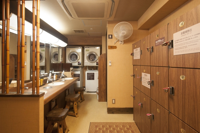 Imagen de la piscina del Hotel Dormy Inn Shinsaibashi Hot Spring. Foto 16