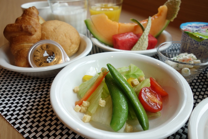 Imagen del bar/restaurante del Hotel Dormy Inn Ueno Okachimachi Hot Spring. Foto 6