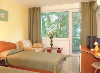 Imagen de la habitación del Hotel Dorna. Foto 3