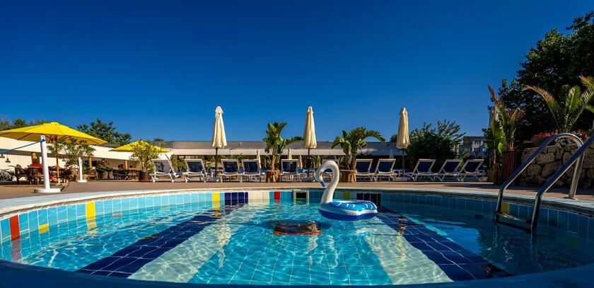 Imagen general del Hotel Dorna, MAMAIA. Foto 43
