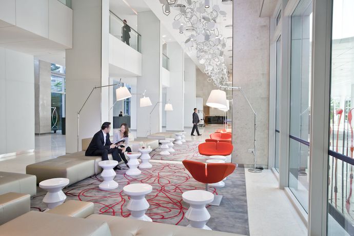Imagen de los interiores del Hotel Dorsett Changi City Singapore. Foto 18