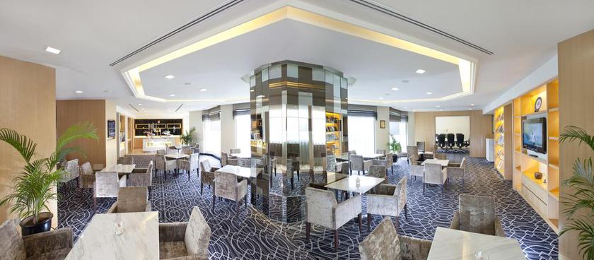 Imagen de los interiores del Hotel Dorsett Grand Subang. Foto 8