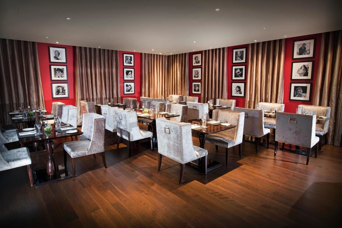 Imagen del bar/restaurante del Hotel Dorsett Shepherds Bush. Foto 4