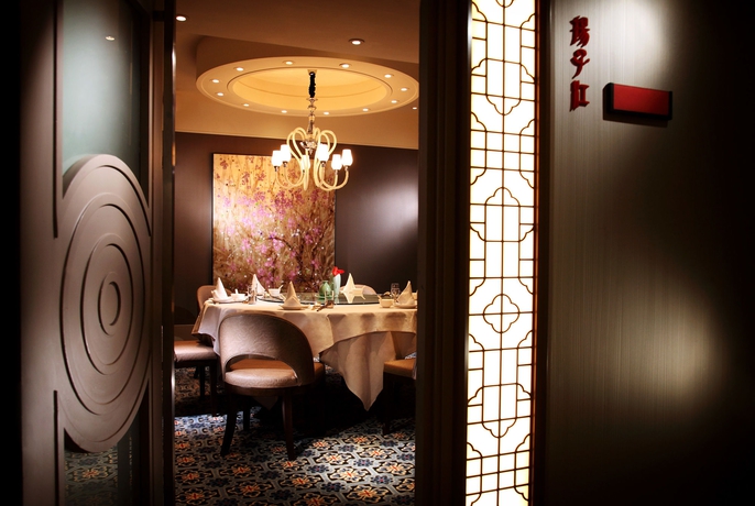 Imagen del bar/restaurante del Hotel Dorsett Wanchai Hong Kong. Foto 2