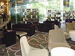Imagen del bar/restaurante del Hotel Dorure International. Foto 3