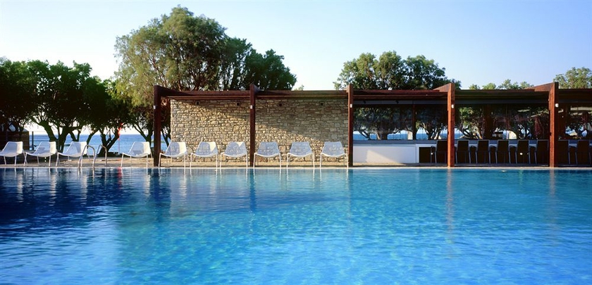 Imagen de la piscina del Hotel Doryssa Seaside Resort. Foto 12