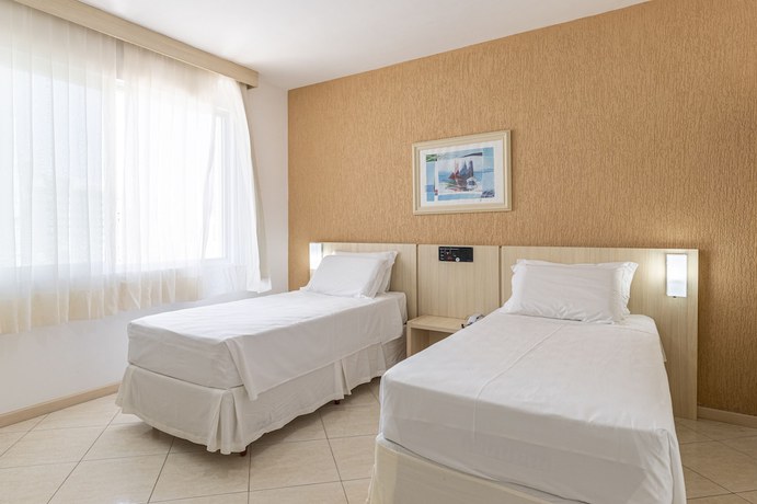 Imagen de la habitación del Hotel Dos A&ccedil;ores. Foto 3