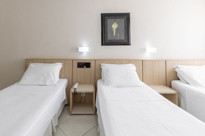 Imagen de la habitación del Hotel Dos A&ccedil;ores. Foto 6