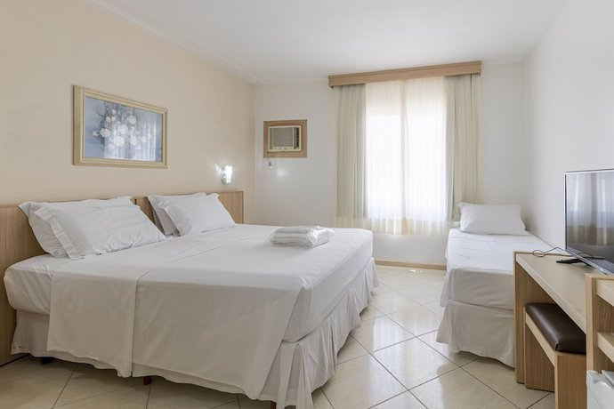 Imagen de la habitación del Hotel Dos A&ccedil;ores. Foto 10