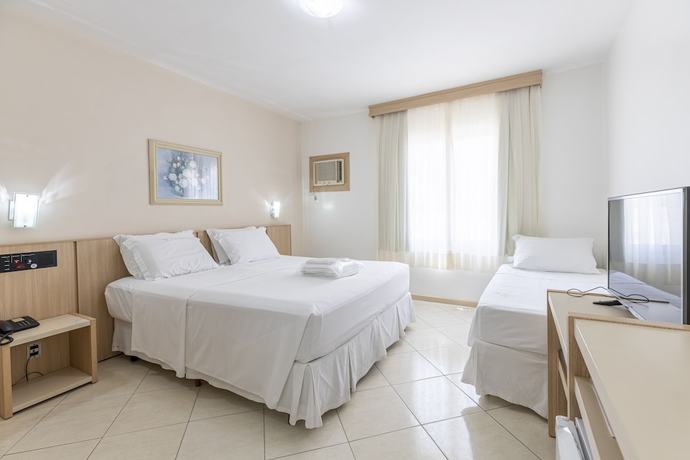 Imagen de la habitación del Hotel Dos A&ccedil;ores. Foto 11