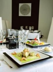 Imagen del bar/restaurante del Hotel Dos Hermanas. Foto 9