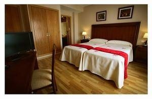 Imagen general del Hotel Dos Hermanas. Foto 3