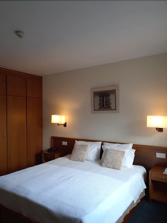 Imagen de la habitación del Hotel Dos Loios. Foto 13