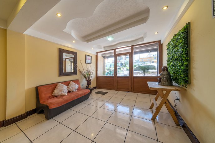 Imagen de los interiores del Hotel Dos Mar&iacute;as. Foto 14