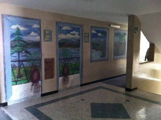 Imagen general del Hotel Dos Naciones. Foto 17