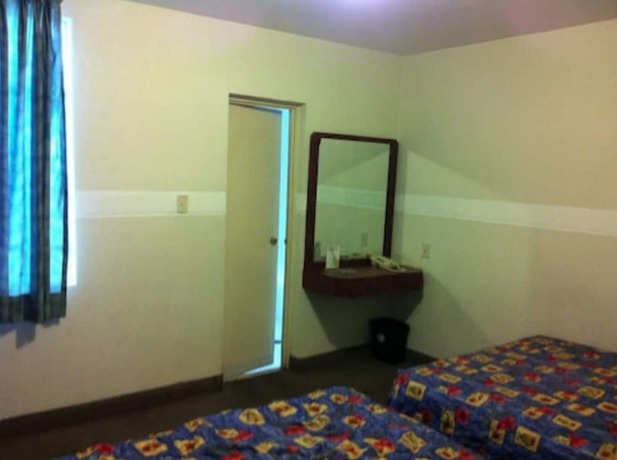 Imagen de la habitación del Hotel Dos Naciones. Foto 34