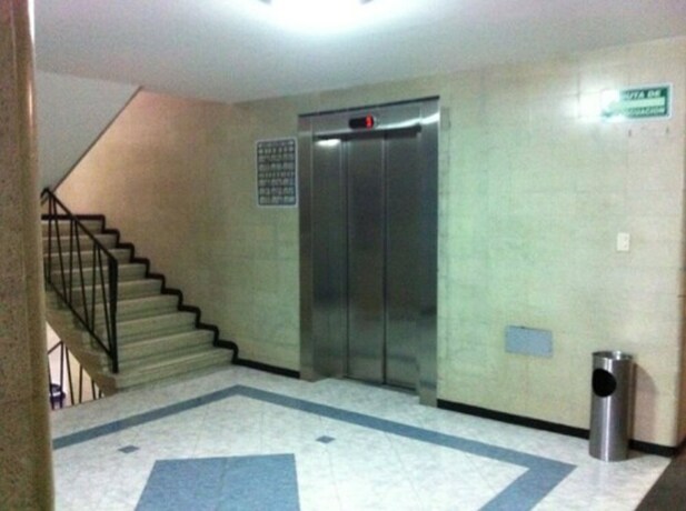 Imagen de los interiores del Hotel Dos Naciones. Foto 36